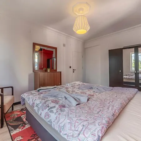 Apartament Melissas Lara