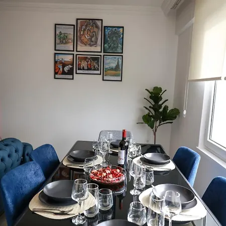 Melissas Lara Apartment